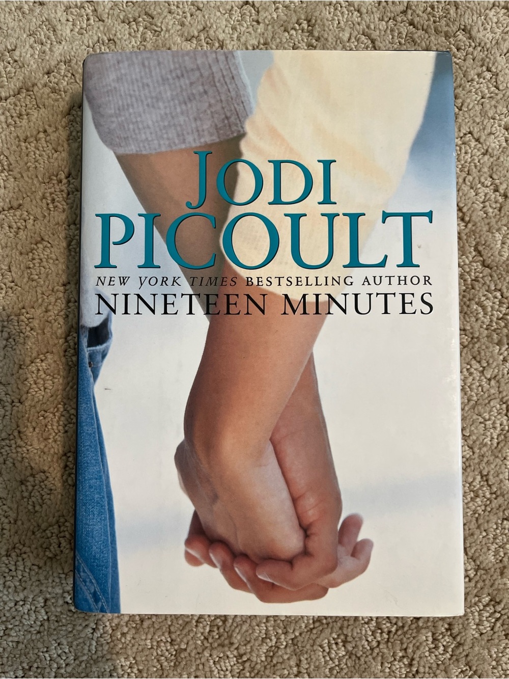 Jodi Picoult Nineteen Minutes Hardcover